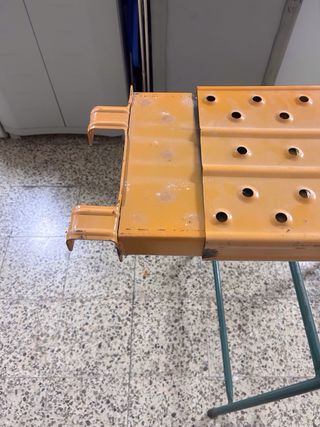 Caballetes de hierro + plataforma 3m