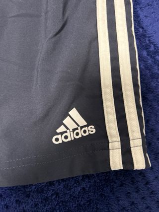 Pantalón corto Adidas azul marino