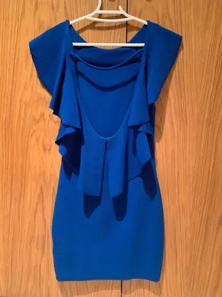 Vestido azul corto con volantes
