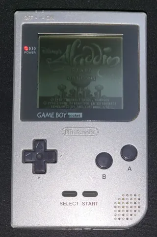 Console Nintendo Game Boy Pocket Argento con Gioco
