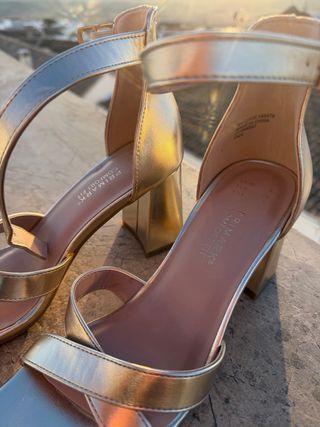Sandalias doradas Primark Talla 36