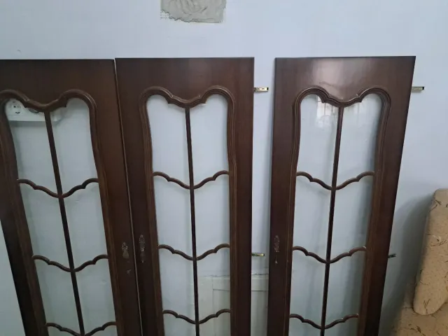 Elegantes puertas vitrina de estilo vintage