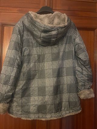 Cazadora reversible cuadros y pelo