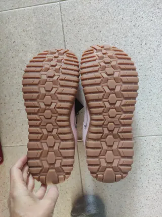 Zapatillas Hobibear rosas t. 39 A ESTRENAR