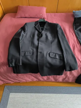 Traje de caballero gris talla 54