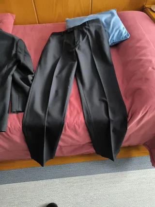 Traje de caballero gris talla 54