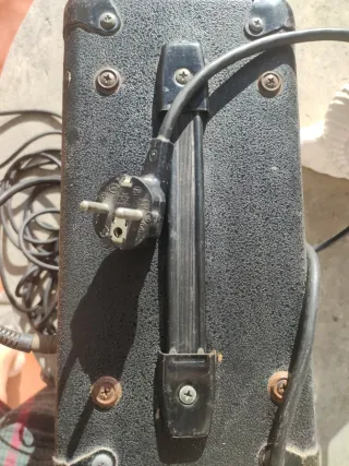 Amplificador Guitarra Yamaha Negro