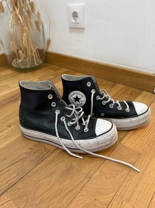 Converse piel plataforma negras