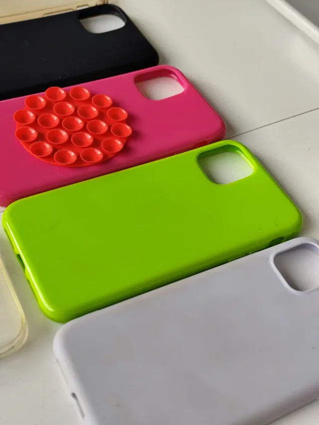 12 custodie per iPhone 11