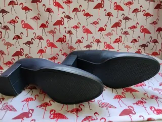 Zapato tacón vestir Clarks mujer beige