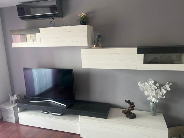 Mueble salón blanco y gris
