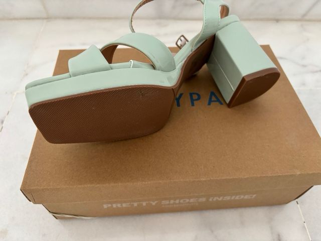 Sandalias tacón verde talla 38