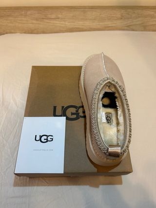 UGG Tazz/Slip Talla 39 Beige