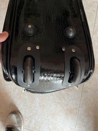 Bolso negro sin estrenar