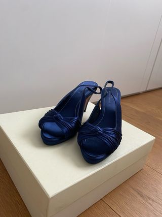 Zapatos fiesta Gloria Ortiz raso azul T38