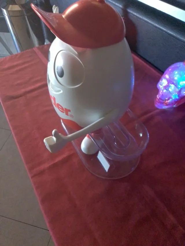 Espositore Ovetti Kinder