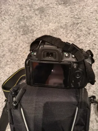 Cámara nikon d5100 mas tres objetivos funda bateri