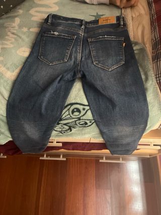 Vaqueros Stradivarius