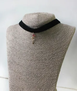 Collar Choker Negro y Dorado