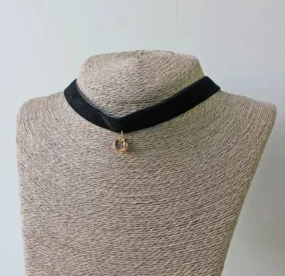Collar Choker Negro y Dorado