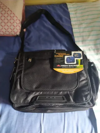Maletín para portátil High Sierra
