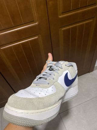Nike Air Force 1,07 Low Grises y Azul
