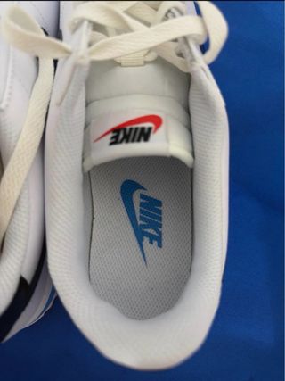 Nike Cortez Blancas Talla 39 Nuevas