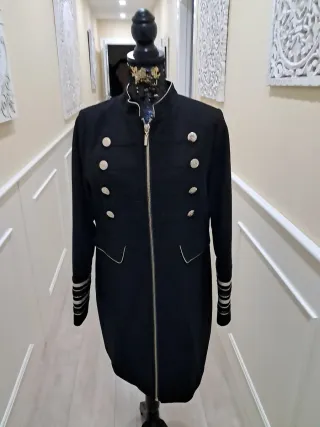 Abrigo militar negro mujer