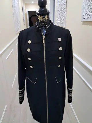 Abrigo militar negro mujer