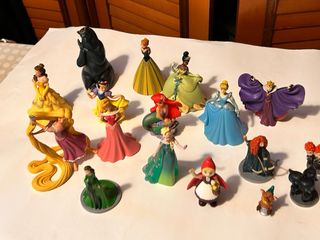 Muñecas Disney Princesas y Villanos