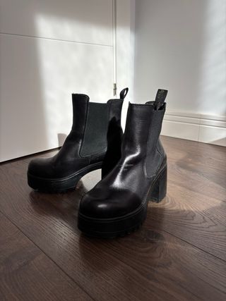 Botas negras cuero plataforma 6cm