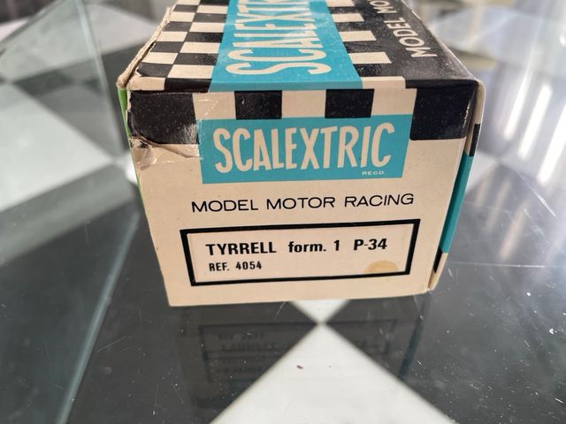 Caja original de scalextric Tyrrell form. 1 P-34