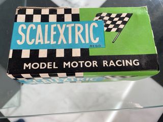 Caja original de scalextric Tyrrell form. 1 P-34