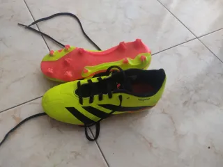 Botines de fútbol Adidas Talla 34