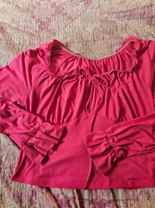 Top manga larga con volantes