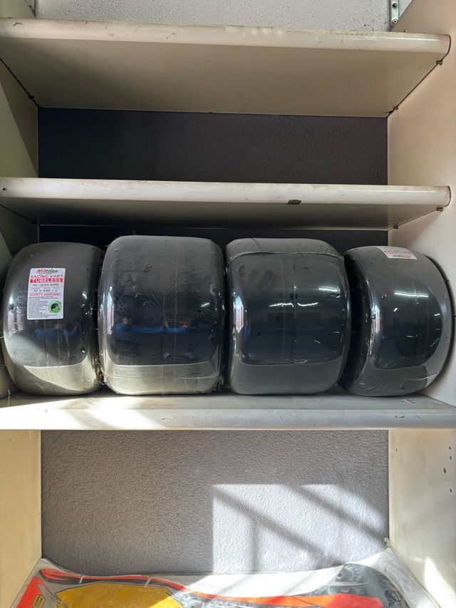 Ruedas MG Rojas Kart