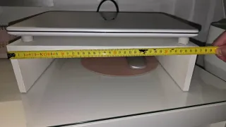 Elevador blanco madera para portátil/pantalla