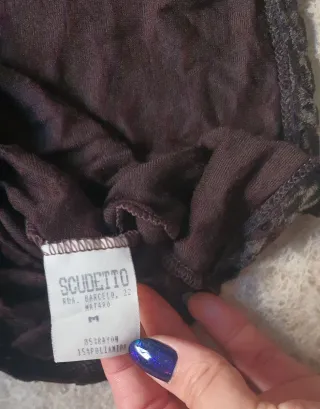 Camiseta terciopelo marrón flores M scudetto