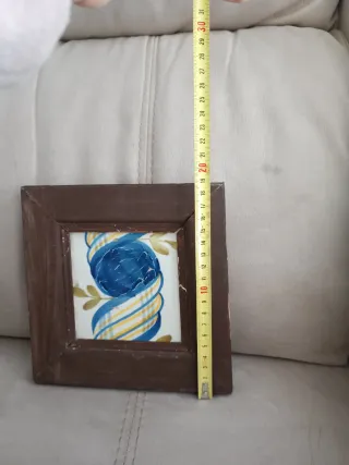 Azulejo antiguo decorado