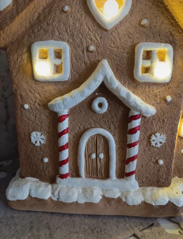 Casa de Pan de Jengibre Natalino