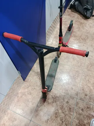 Patinete Tijuana Rojo y Negro