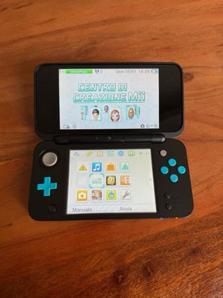 Nintendo New 2DS XL Nero e Turchese
