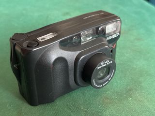 Minolta Riva Zoom AF5 Fotocamera Analogica 35mm