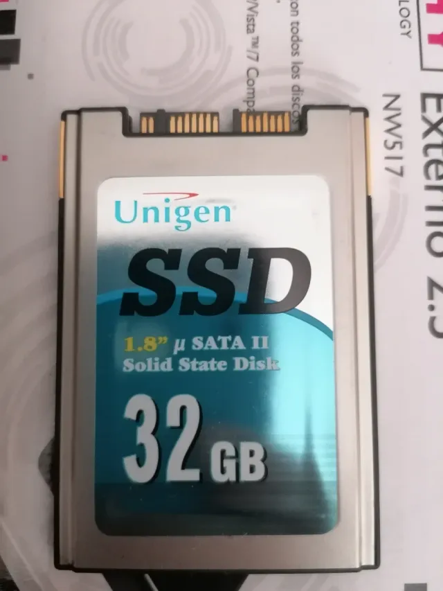 Unigen SSD 32GB 1.8 SATA II