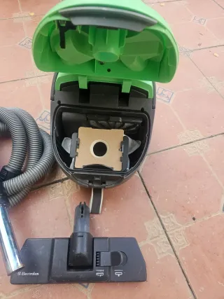 Aspirador Nilfisk con bolsa