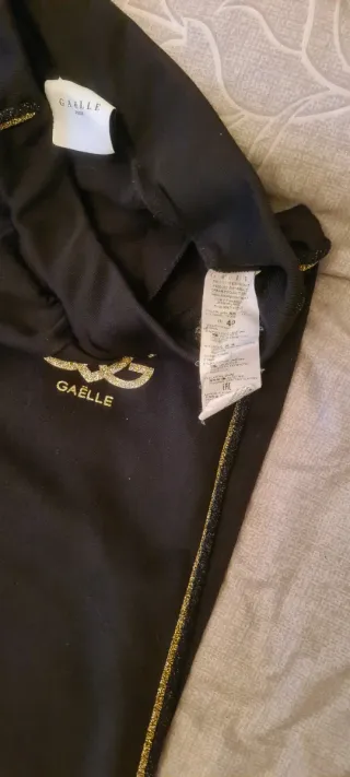 Tuta GAELLE Felpa e Pantalone Nero Oro