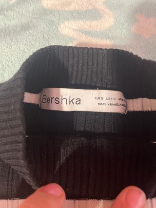 Top de rayas blanco y negro