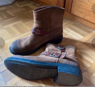 Botines en piel estilo joya