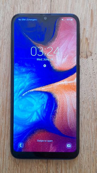 Samsung Galaxy A20e (32GB/3GB RAM)