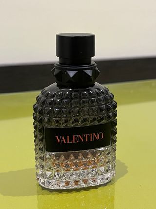 Valentino Born in Roma Perfume